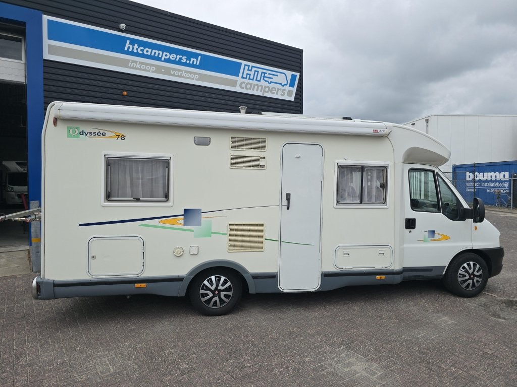 Chausson Odyssee 78 B.J.2004 incl voortent, Caravans en Kamperen, Standaard zit, Fiat, Achteruitrijcamera, 6 tot 7 meter