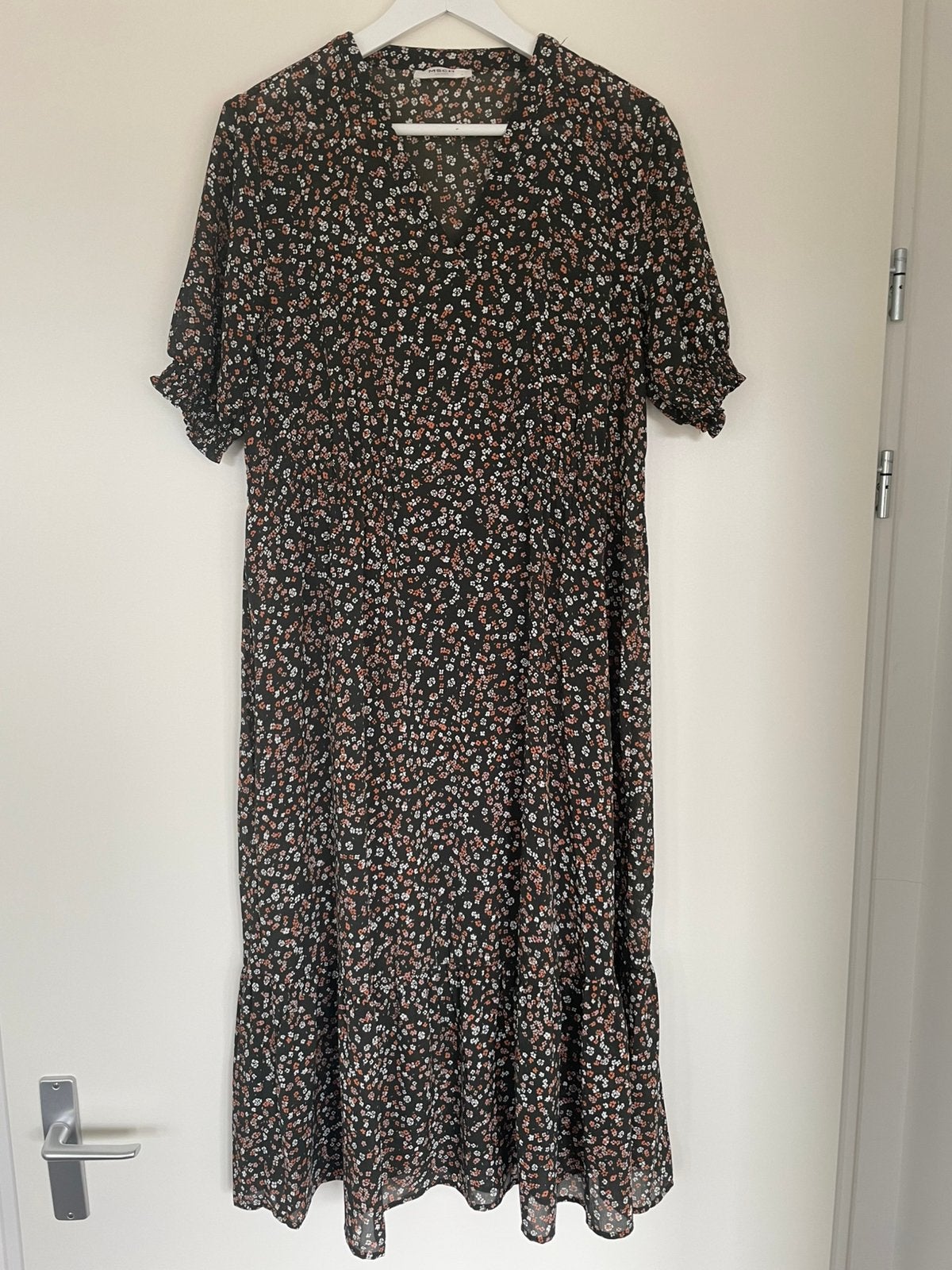 Lange jurk + onderjurk van MSCH Copenhagen, Ophalen of Verzenden, Nieuw, Maat 38/40 (M), Bruin