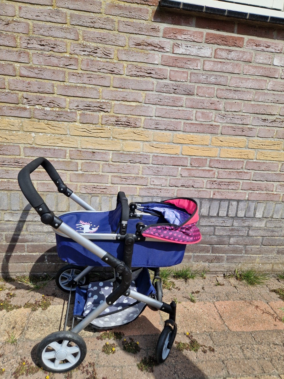 Poppenwagen blauw-roze, Kinderen en Baby's, Speelgoed | Poppen, Ophalen, Gebruikt, Babypop