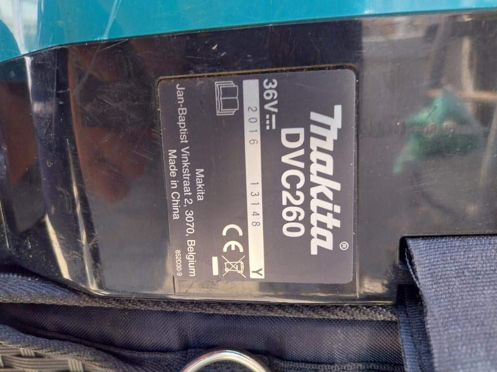 Makita DVC260 36V Rugstofzuiger - Zonder accu, Witgoed en Apparatuur, Stofzuigers, Ophalen of Verzenden, Gebruikt, Stofzak, Minder dan 1200 watt