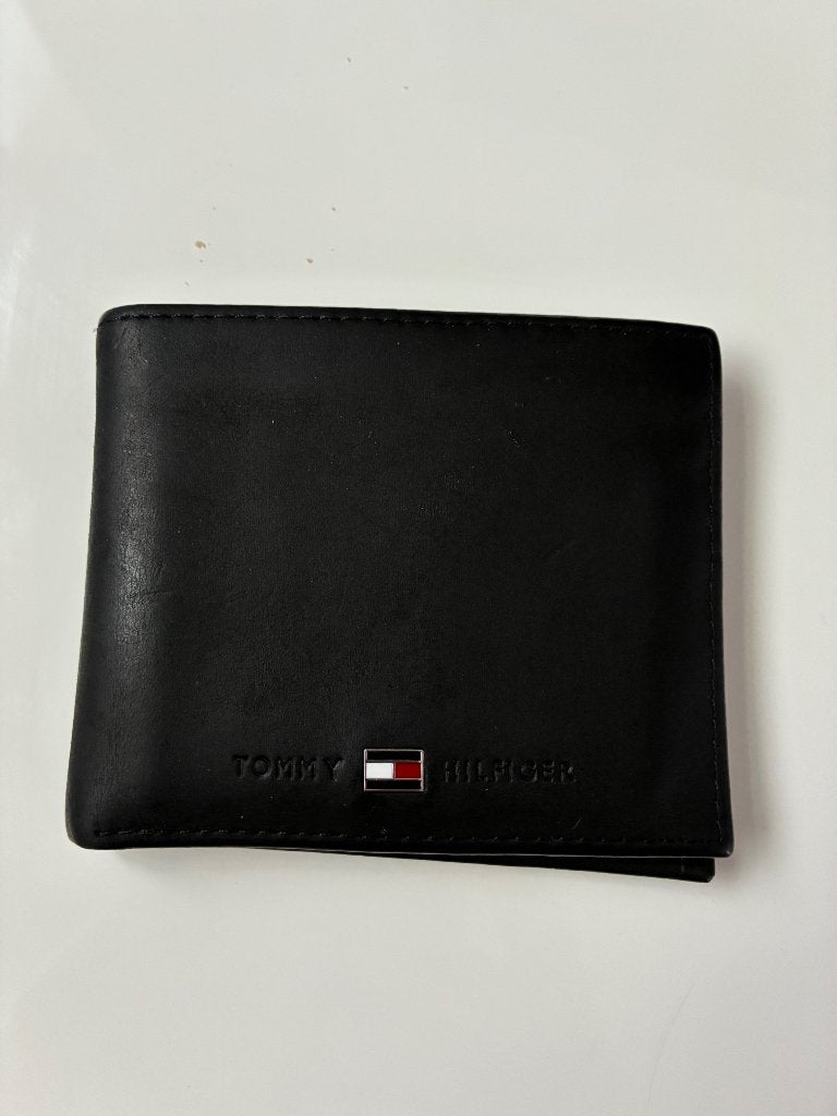 Tommy Hilfiger Portemonnee Zwart, Sieraden, Tassen en Uiterlijk, Portemonnees, Overige merken, Zwart, Ophalen of Verzenden, Zo goed als nieuw
