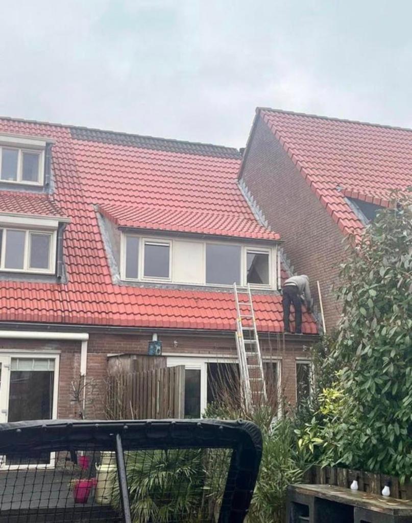 Nieuw bitumen of pannendak nodig?, Ophalen, Overige materialen, Zwart, Nieuw