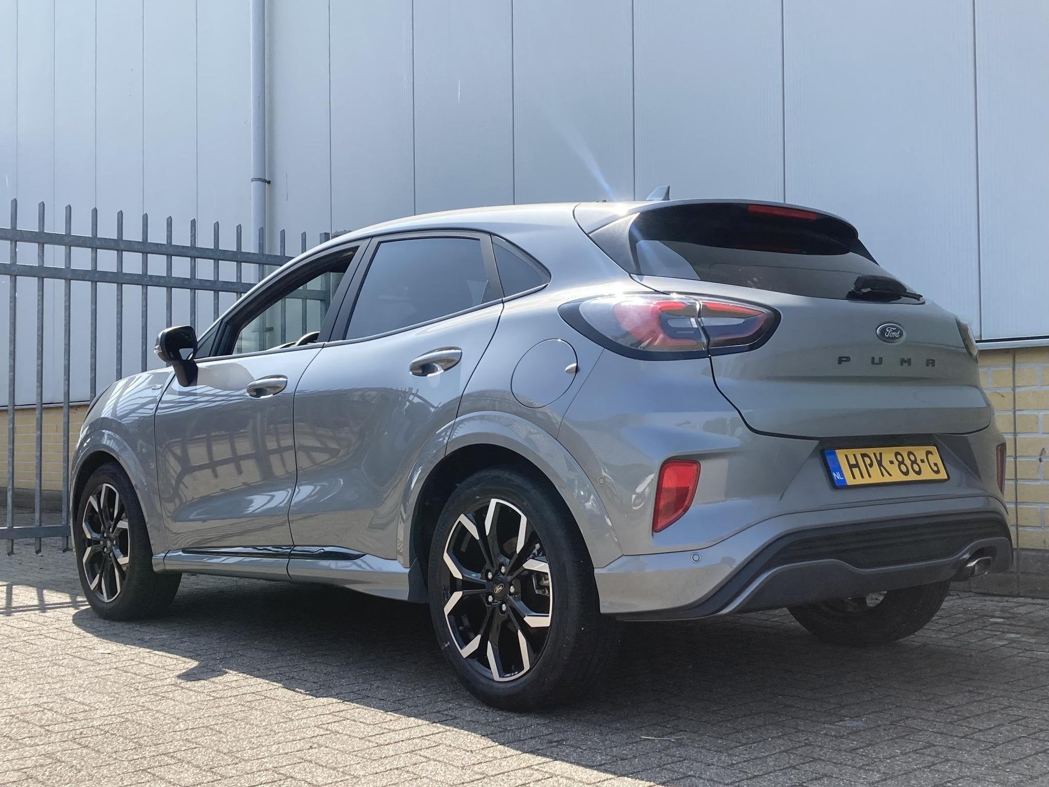 Ford Puma 1.0 EcoBoost Hybrid 155pk ST-line-X Automaat Navig, Leder en Stof, 665 kg, Bedrijf, 155 pk