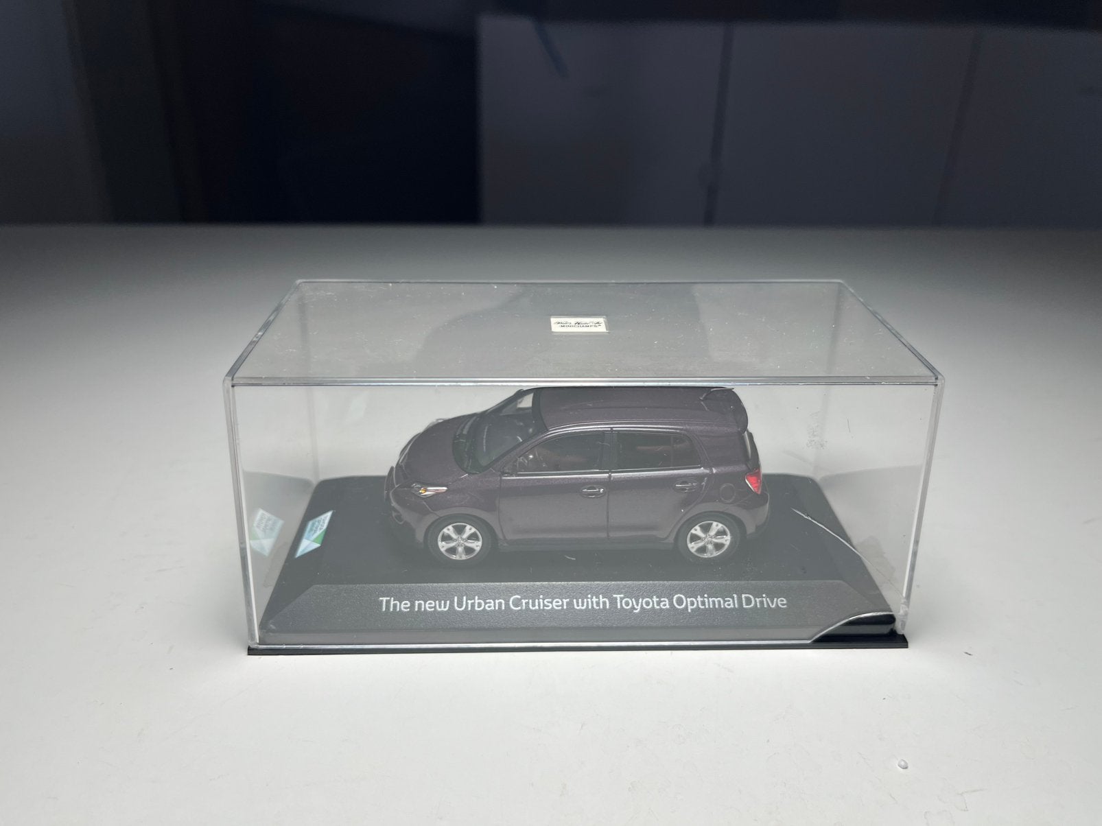 MiniChamps - Toyota Urban Cruiser - Schaal 1:43, Hobby en Vrije tijd, Modelauto's | 1:43, Verzenden, Gebruikt, Auto, MiniChamps