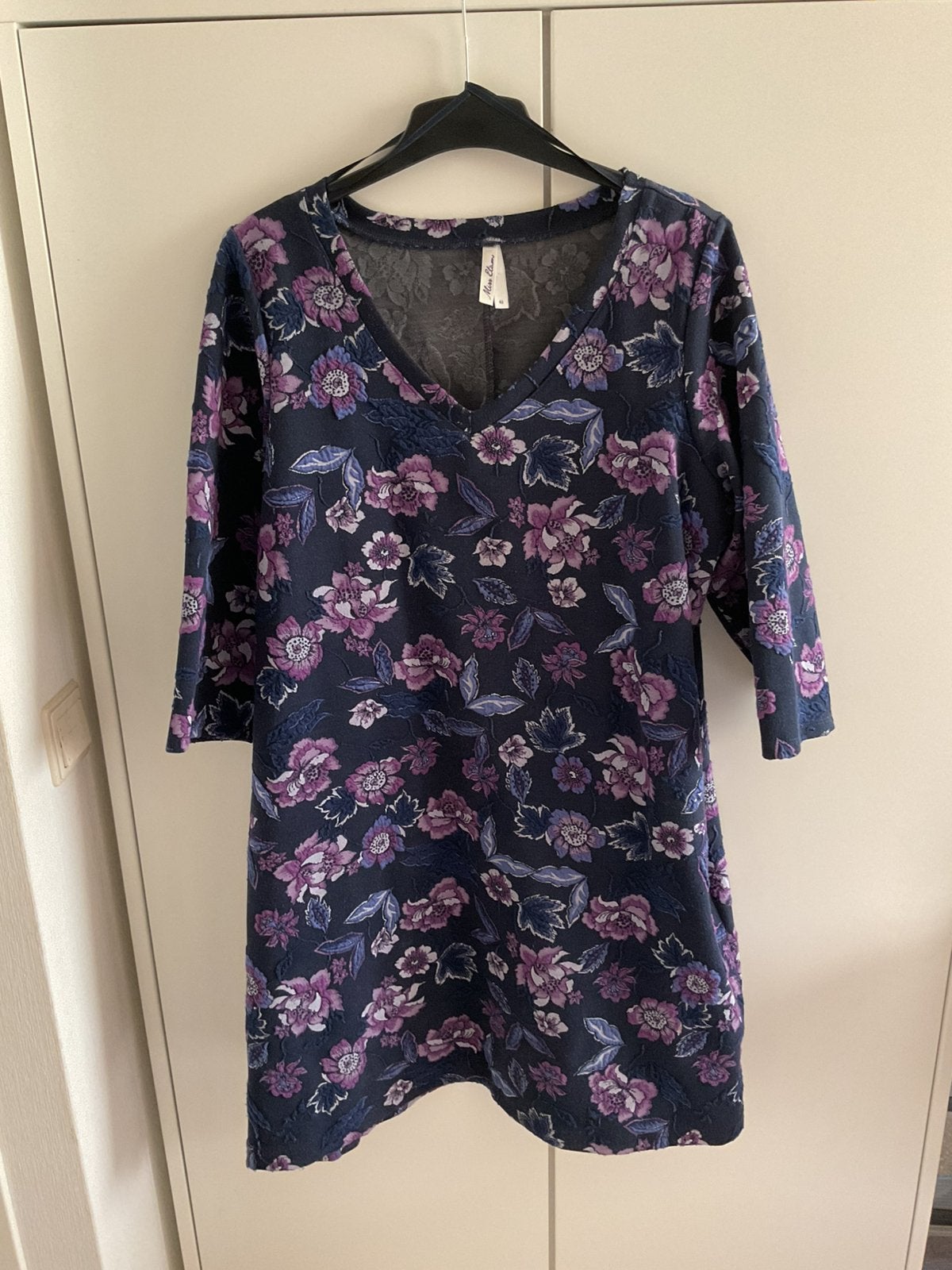 Mooie, chique jurk. Miss Etam. Maat 46., Kleding | Dames, Paars, Maat 46/48 (XL) of groter, Ophalen of Verzenden, Zo goed als nieuw