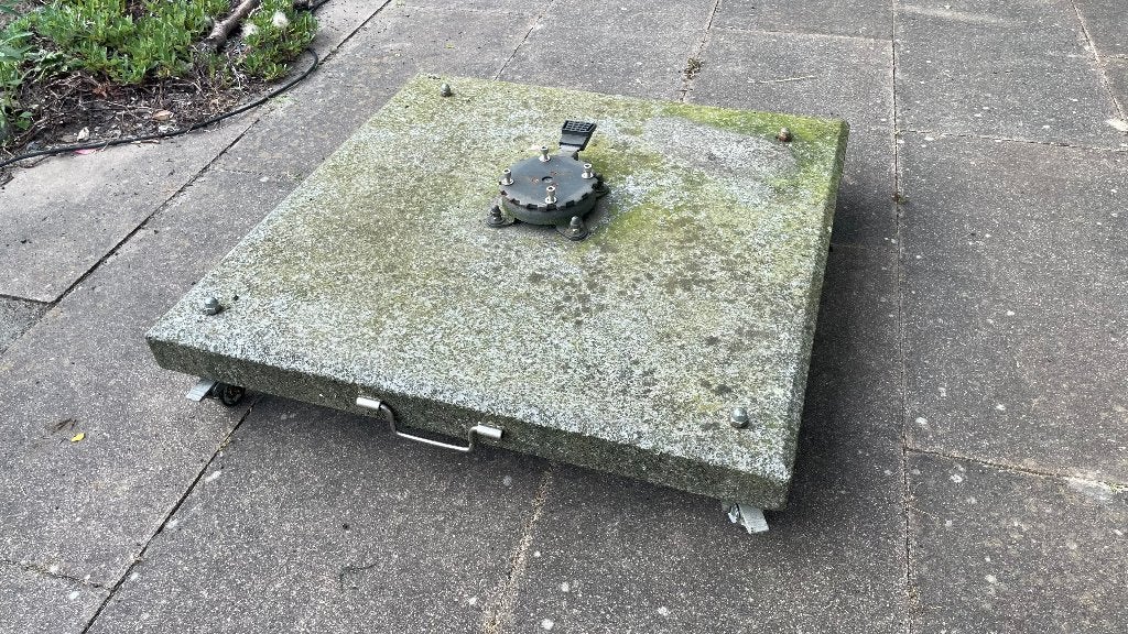Parasolvoet steen op wielen, Tuin en Terras, Parasols, Ophalen, Gebruikt, Minder dan 1 meter, Parasolvoet