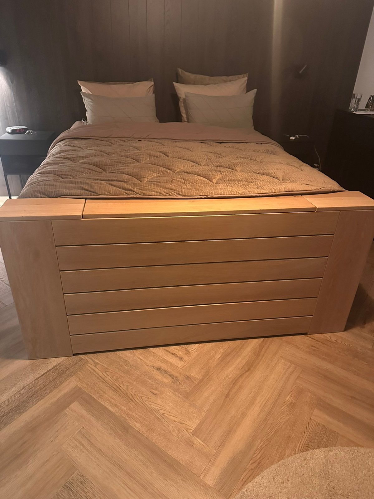 Echt eiken tv kast incl tv lift voor bed van 1.60 breed, Ophalen, Zo goed als nieuw, Tweepersoons