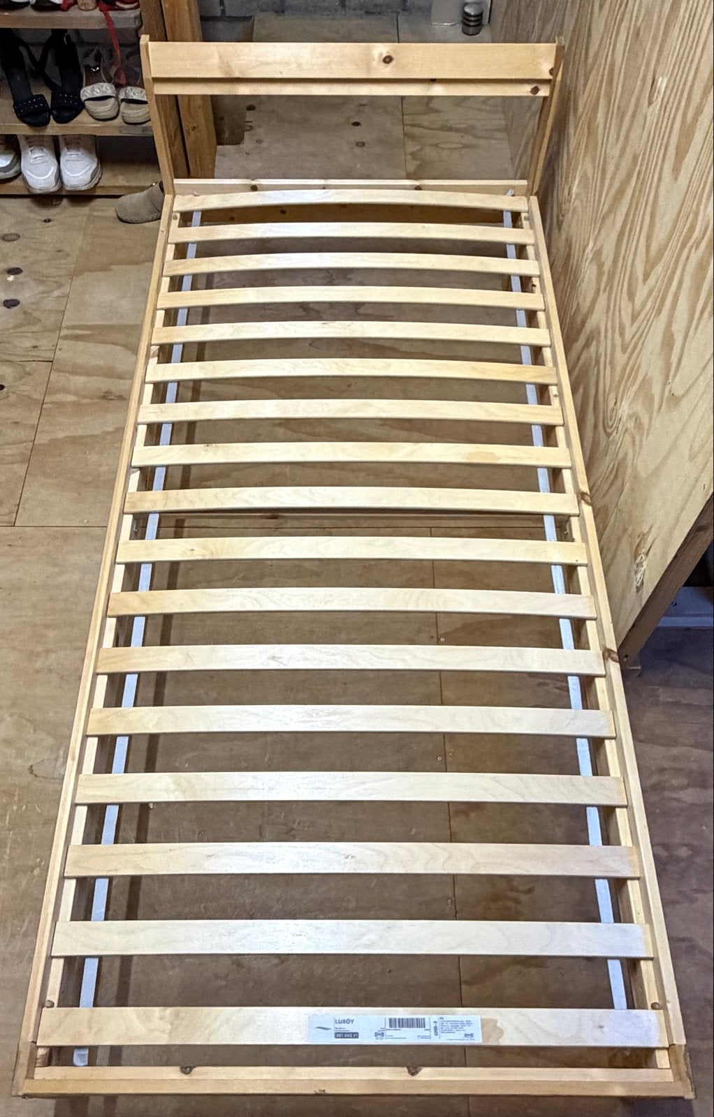 2x IKEA Eenpersoonsbed voor Neiden - Houten Frame, Huis en Inrichting, Ophalen, Gebruikt, 90 cm, 200 cm