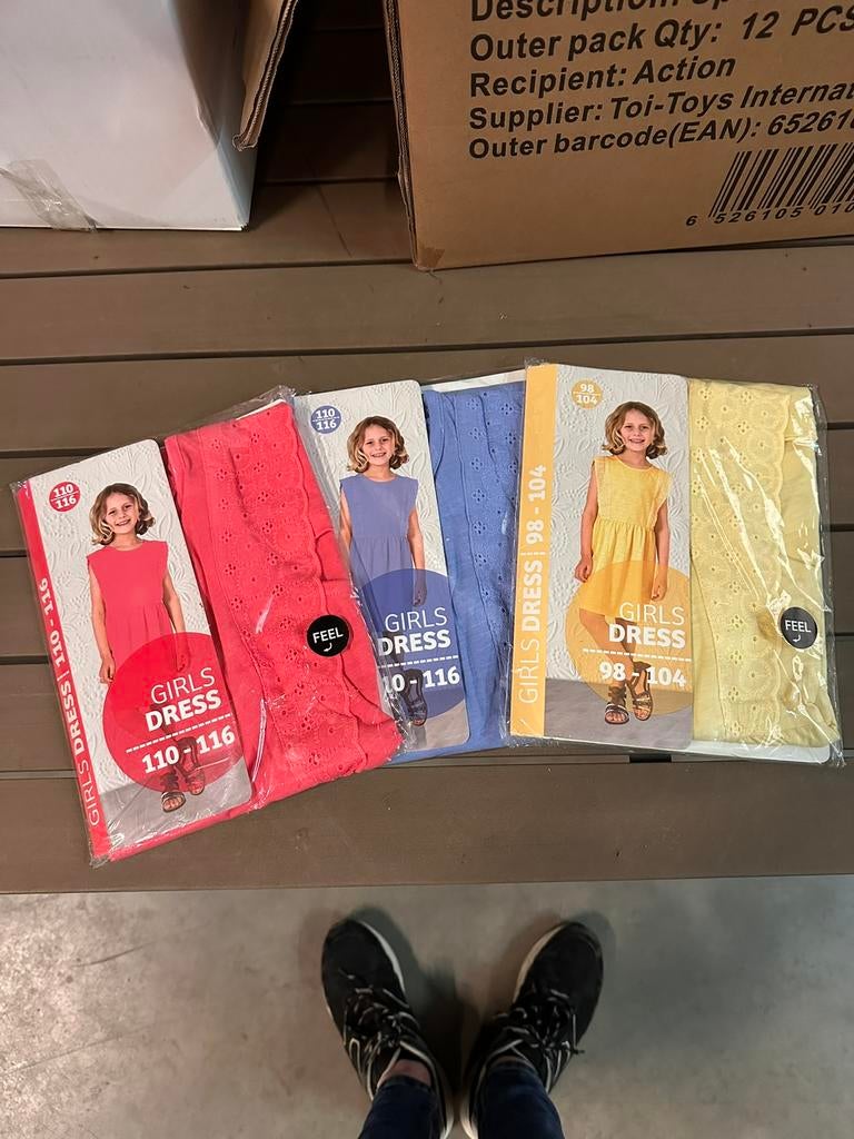 Partij 160 stuks nieuwe kinder jurken 3 kleuren. DEAL!!, Ophalen, Zo goed als nieuw, One size