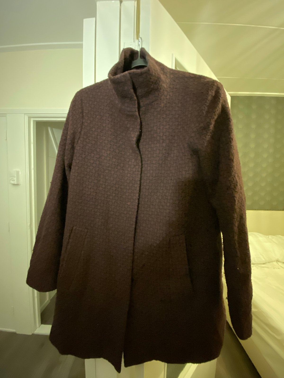 Stijlvolle Benetton jas, Verzenden, Zo goed als nieuw, Maat 34 (XS) of kleiner, Rood