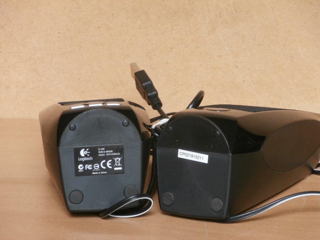 Logitech's S-150 2.0-stereo speaker systeem speakerset tasje, Computers en Software, Ophalen of Verzenden, Gebruikt, Audiokanaal 2