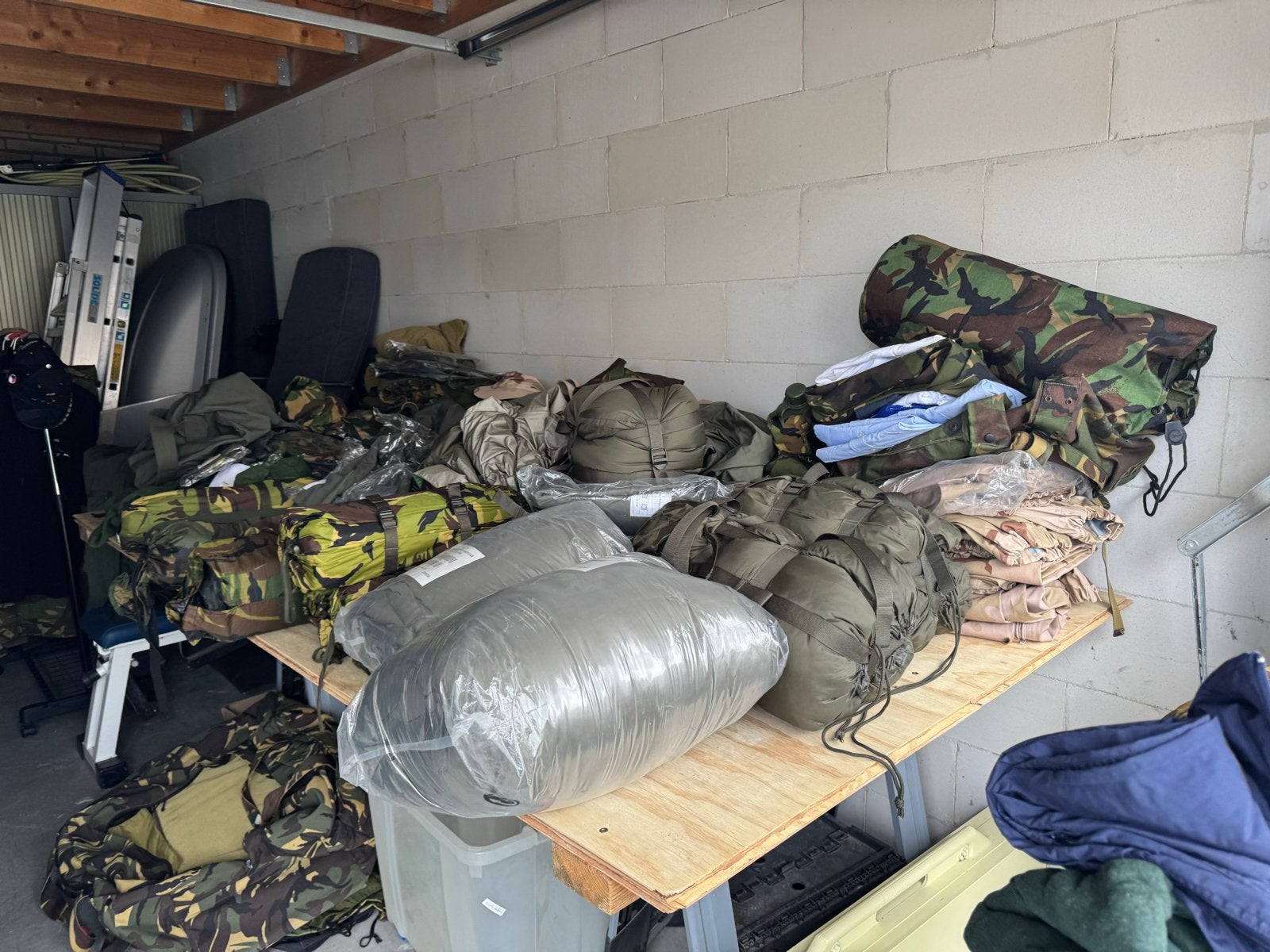 Militaire kleding, uitrusting en accessoires, Ophalen, Landmacht, Overige gebieden, Kleding of Schoenen