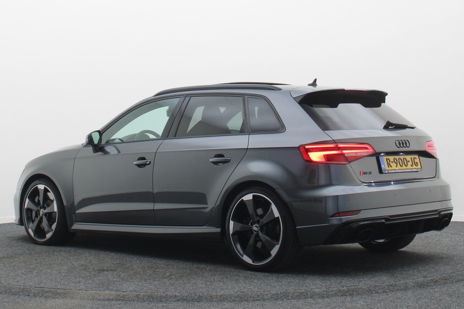 Audi RS3 Sportback 2.5 TFSI Quattro Panoramadak, Virtual Cok, Auto's, Automaat, Dealer onderhouden, RS3, 1505 kg