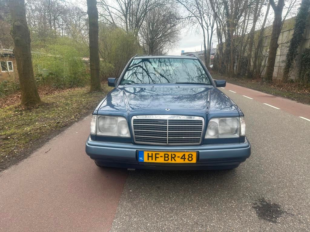 Mercedes-Benz E-klasse Combi 280 W124 A124 AIRCO AUTOMAAT LE, Auto's, Automaat, Achterwielaandrijving, Gebruikt, Blauw