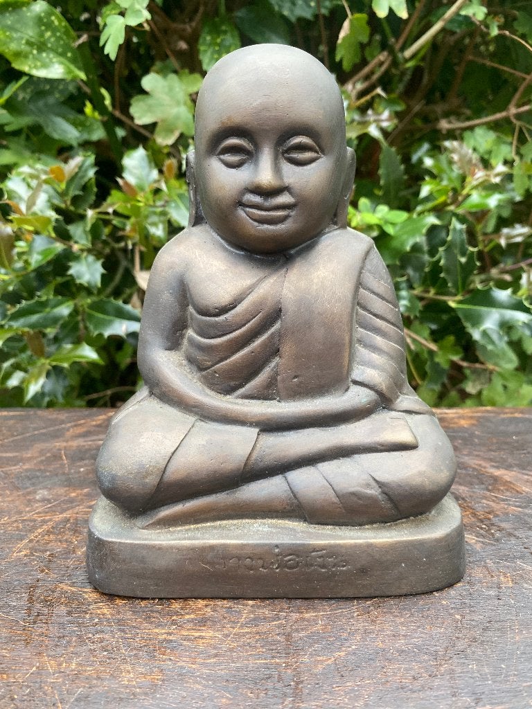 Brons Luang Pho Ngern monnik beeld uit Thailand, Ophalen of Verzenden, Zo goed als nieuw, Beeld(je), Boeddhisme