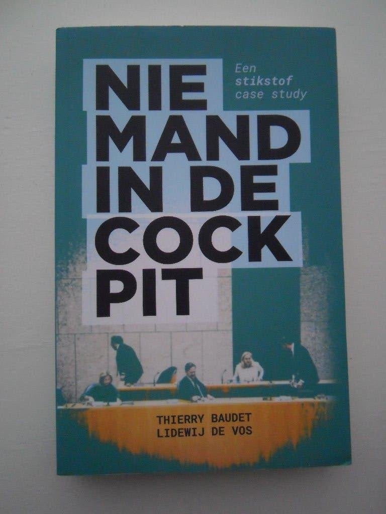 niemand in de cockpit Thierry Baudet Lidewij de Vos, Boeken, Gelezen, Ophalen of Verzenden, Nederland, Thierry Baudet