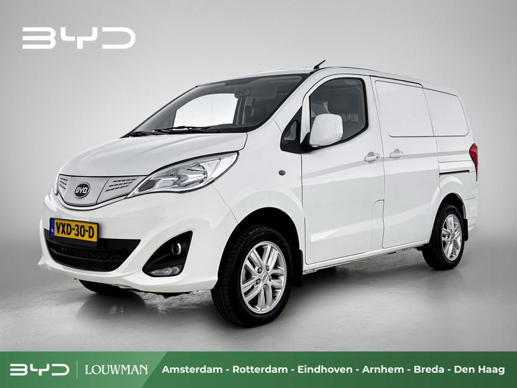 BYD ETP3 Standard 45 kWh | Excl. BTW | Origineel NL | Eerste, Auto's, Bestelauto's, 45 kWh, 136 pk, Gebruikt, Zwart