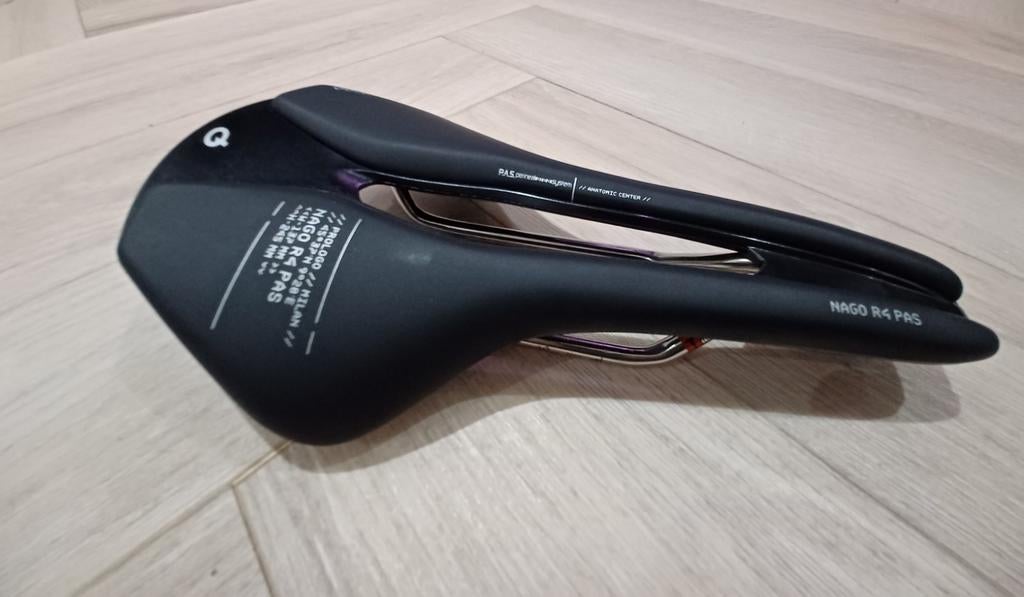 Prologo Milan Nago R4 Pas Zadel - Nieuw en Ongebruikt, Fietsen en Brommers, Ophalen of Verzenden