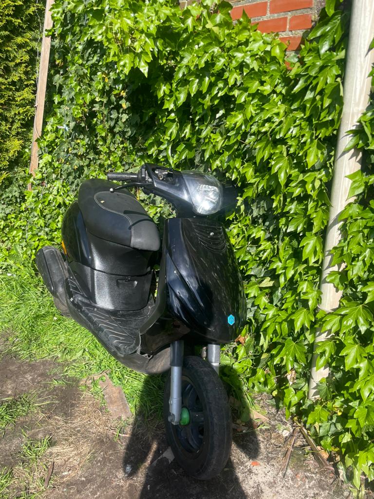 Zip 125cc Ruilen!! (zonder kenteken), Ophalen, Zo goed als nieuw, Tweetakt, Zip