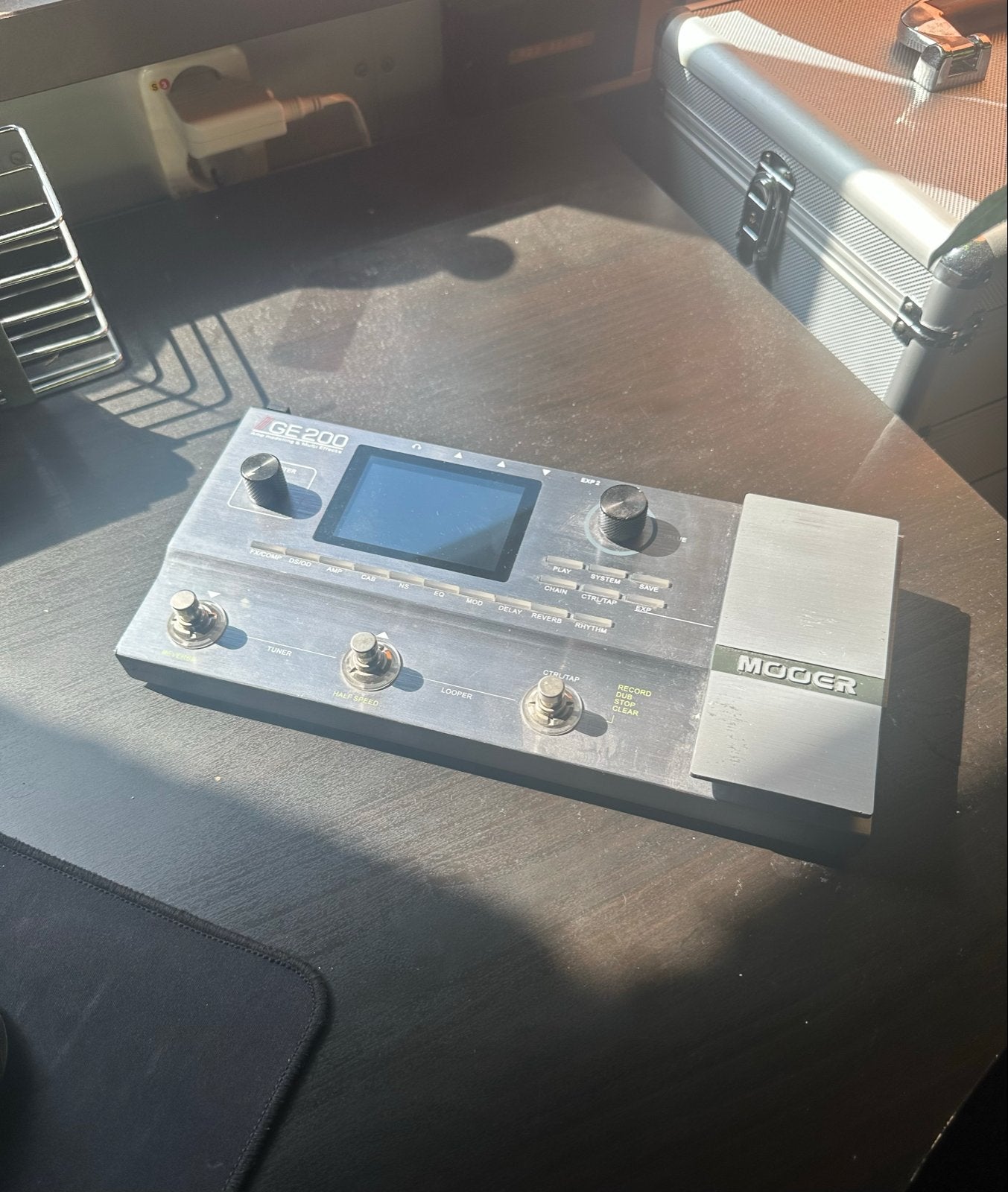 Mooer GE200 Multi-effect Gitaar Processor, Verzenden, Gebruikt, Multi-effect