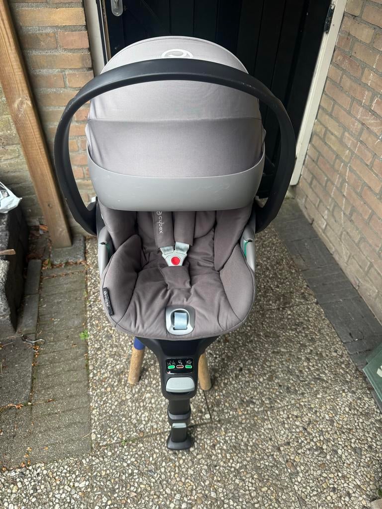 Cybex Cloud Z2 i-size autostoel met 360 graden base grijs, Gebruikt, Isofix, 0 t/m 13 kg, Slaapstand