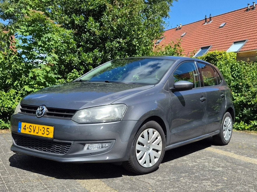 Volkswagen Polo 1.2 51KW 2013 Grijs, Voorwielaandrijving, Euro 5, 40 €/maand, 1198 cc