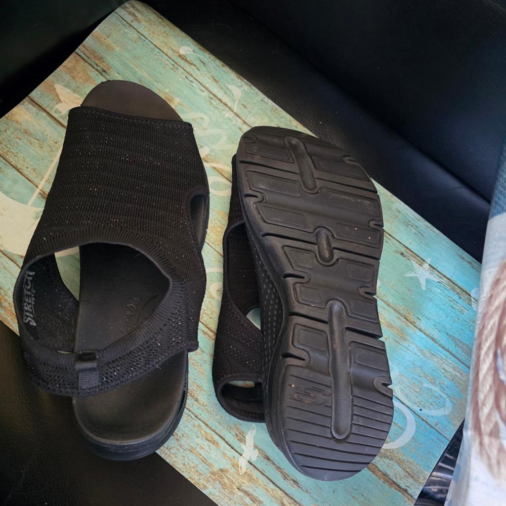 Skechers sandalen maat 39 arch fit, Ophalen of Verzenden, Zo goed als nieuw, Zwart, Sandalen of Muiltjes