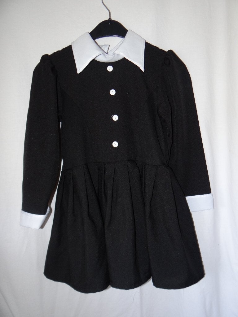 Leuk zwart/wit WEDNESDAY/ADDAMS FAMILY jurk, Ophalen of Verzenden, Gebruikt, 122 t/m 128, Meisje