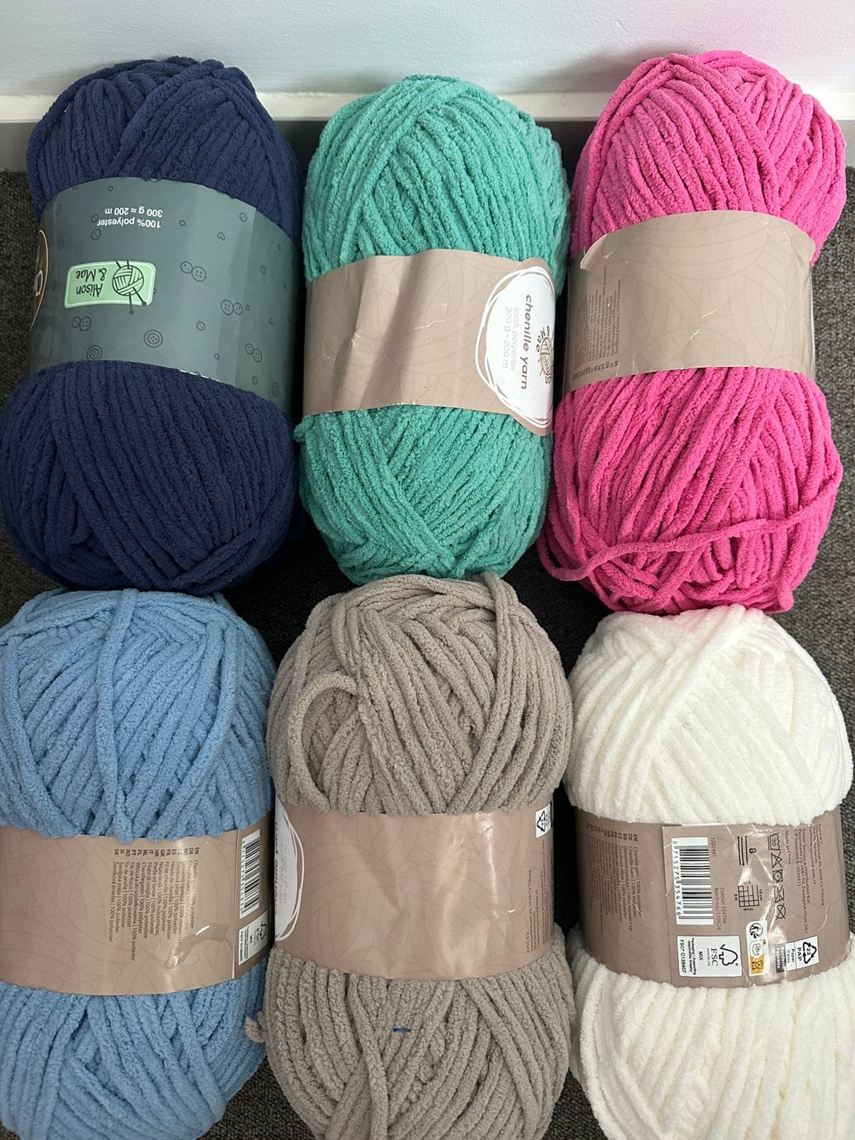 Alison & Mae Chenille garen – diverse kleuren – nieuw, Hobby en Vrije tijd, Ophalen of Verzenden, Nieuw, Breien of Haken, Wol of Garen