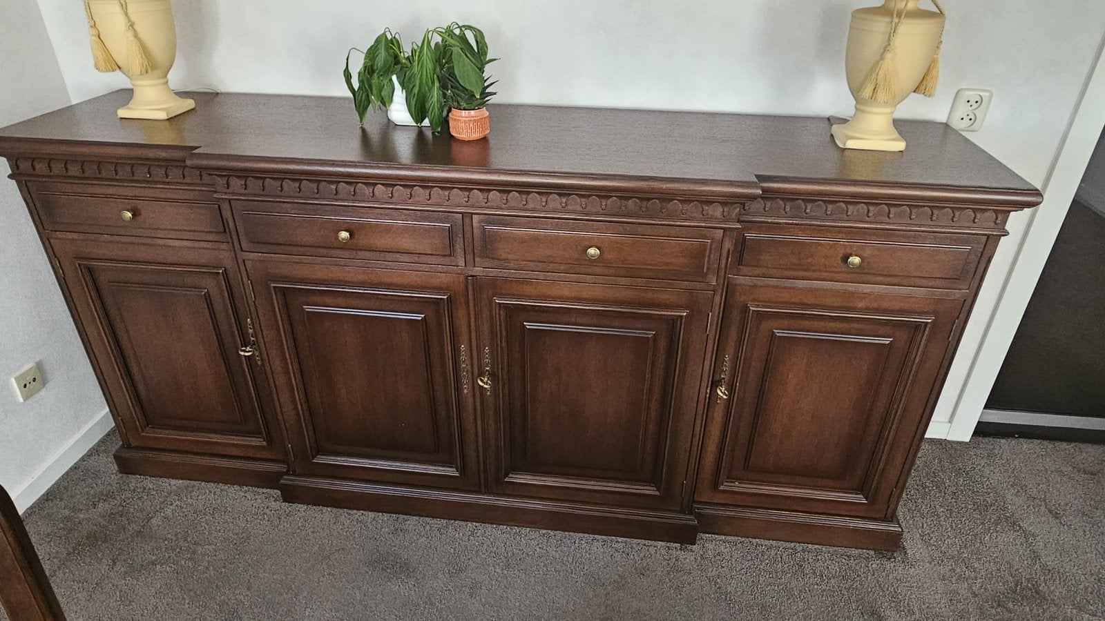 Heel mooi klassiek dressoir 210 lang, Ophalen, Zo goed als nieuw, 50 tot 75 cm, 200 cm of meer