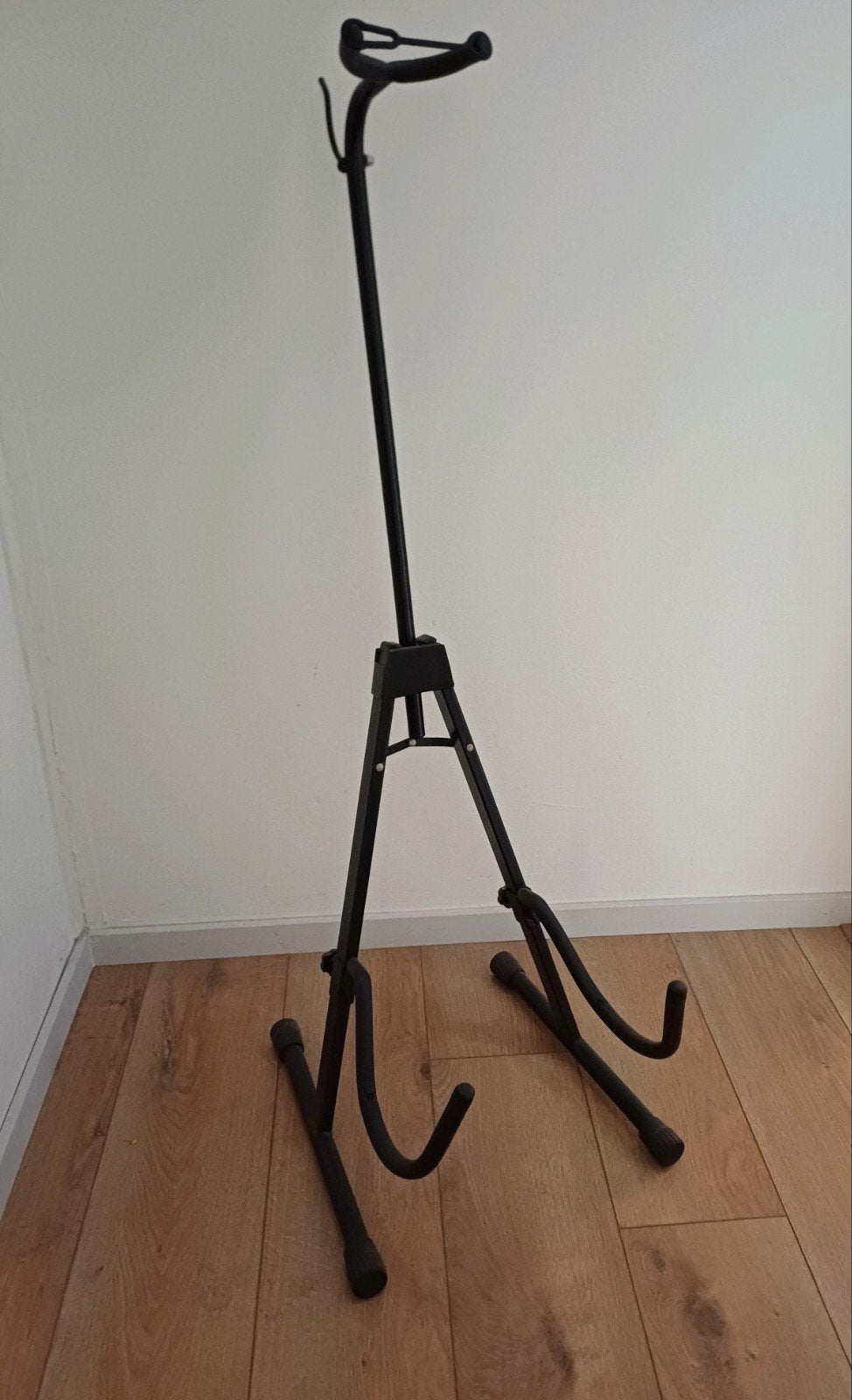 Cellostandaard - Zwart, in hoogte verstelbaar en inklapbaar, Muziek en Instrumenten, Ophalen, Zo goed als nieuw, Instrumentstandaard