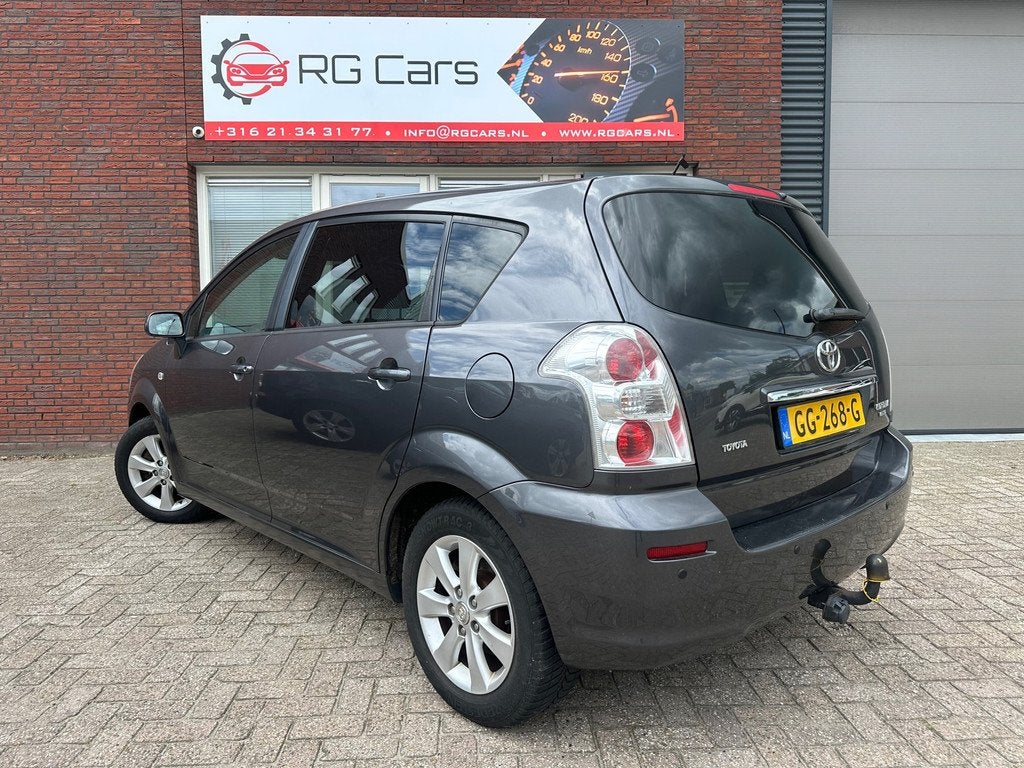 Toyota Verso 1.8 VVT-i Luna 7p / Navi / Leder / PDC / Stoelv, Gebruikt, 4 cilinders, 7 stoelen, Leder