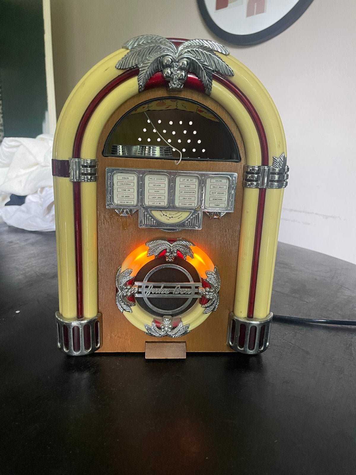 Vintage Jukebox Radio - Decoratief Model, Verzamelen, Automaten | Jukeboxen, Ophalen of Verzenden, Gebruikt, 1970 tot heden, Overige merken