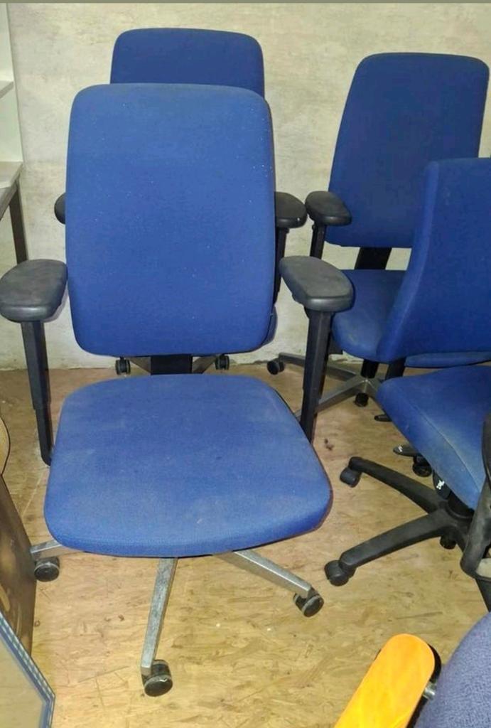 Ahrend burostoel, Ophalen, Zo goed als nieuw, Zwart