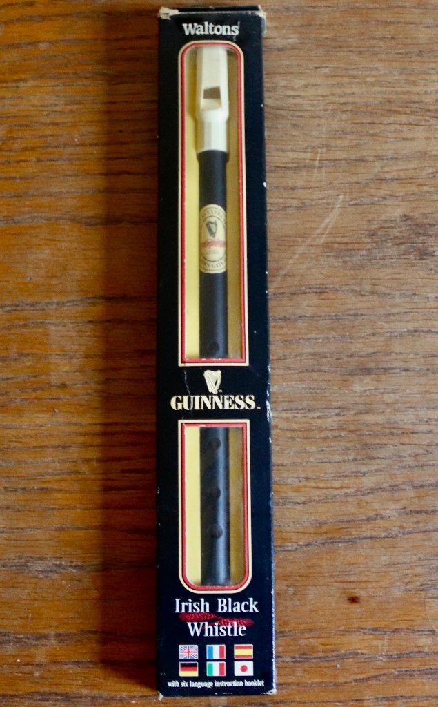 Waltons Irish Black Whistle, Guinness! Fluit+ doos & muziek, Muziek en Instrumenten, Ophalen of Verzenden, Gebruikt, Overige typen