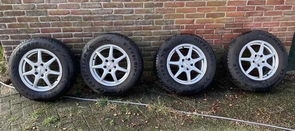 4 banden met velg, Auto-onderdelen, Banden en Velgen, Ophalen, 215 mm, 16 inch, Banden en Velgen