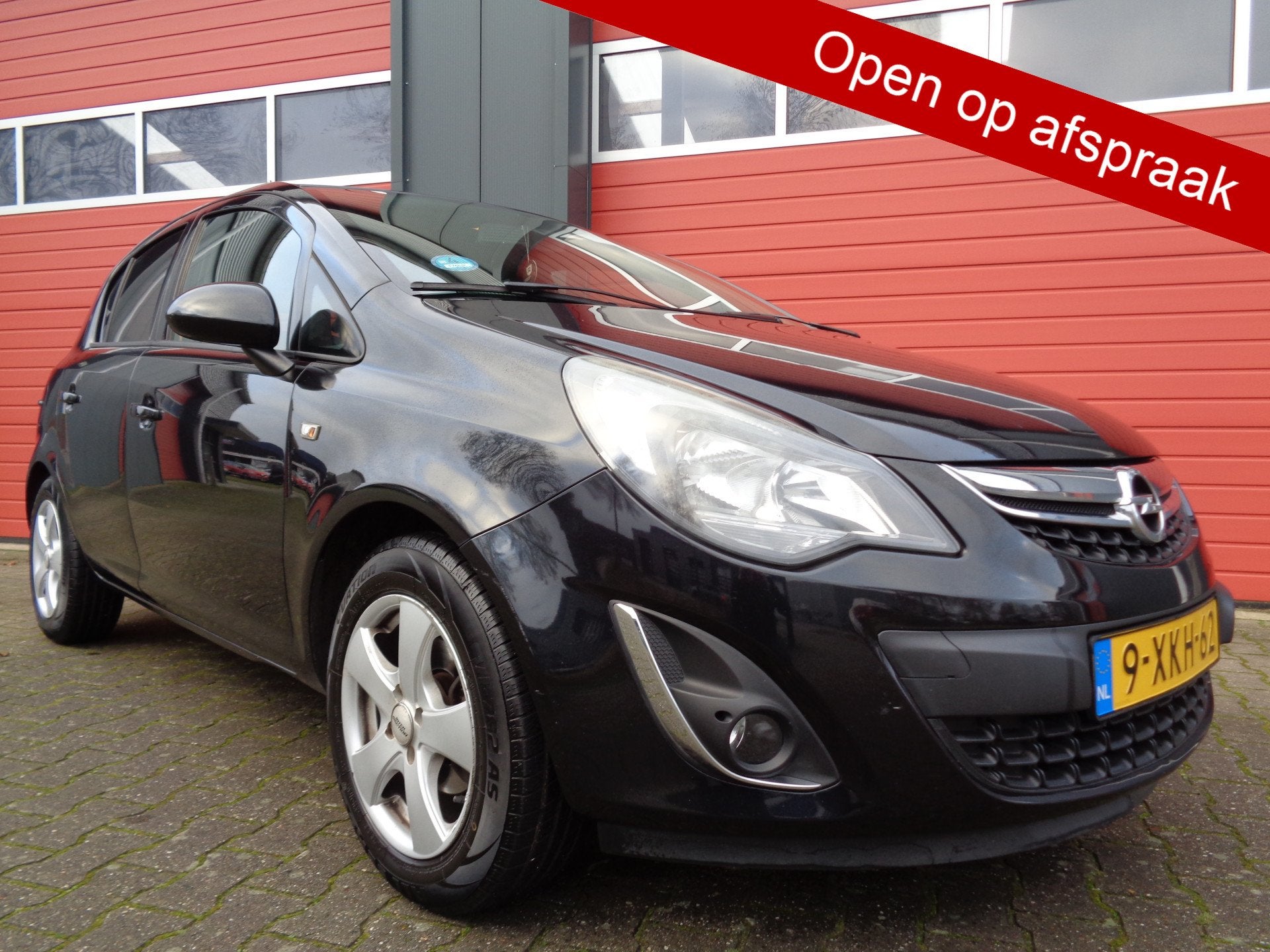 Opel Corsa 1.2-16V BlitZ 86PK Airco Cruise Navi LMV Half-Lee, Voorwielaandrijving, Euro 5, Gebruikt, 4 cilinders