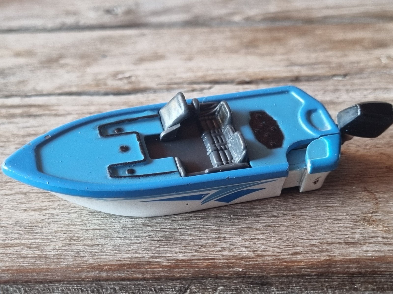 Aansteker speedboot met motor, Verzamelen, Rookartikelen, Aanstekers en Luciferdoosjes, Ophalen of Verzenden, Aansteker