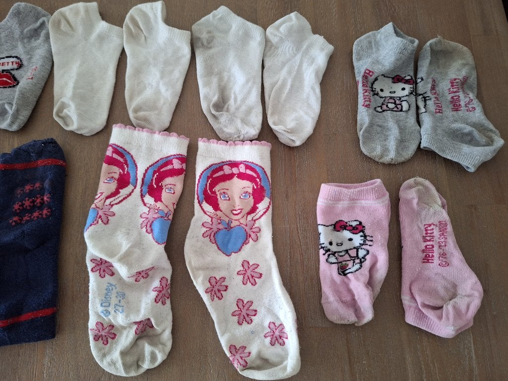 14x sokjes(waaronder 3x KERSTsokjes) kniekousjes maten 27-30, Ophalen of Verzenden, Gebruikt, Meisje, Sokjes