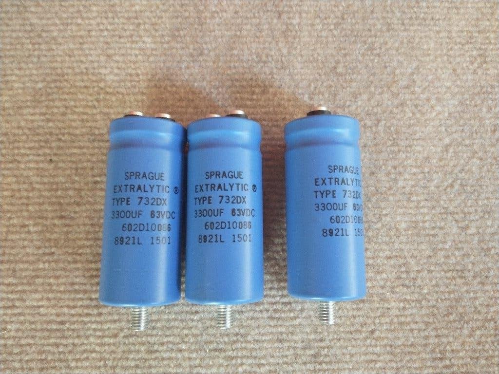 Sprague 3300uf 63v (Nieuw), Hobby en Vrije tijd, Ophalen of Verzenden, Nieuw