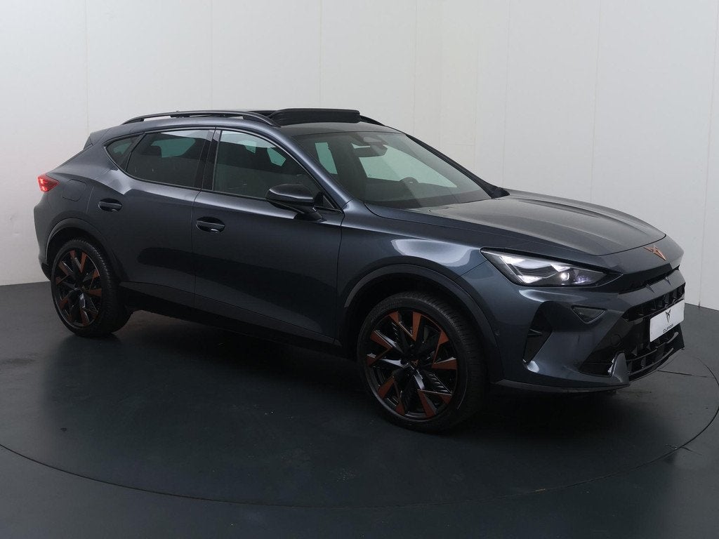 CUPRA Formentor 1.5 TSI e-Hybrid VZ Tribe Edition | 272 PK |, Auto's, Cupra, Stof, 4 cilinders, 150 min, 26 kWh