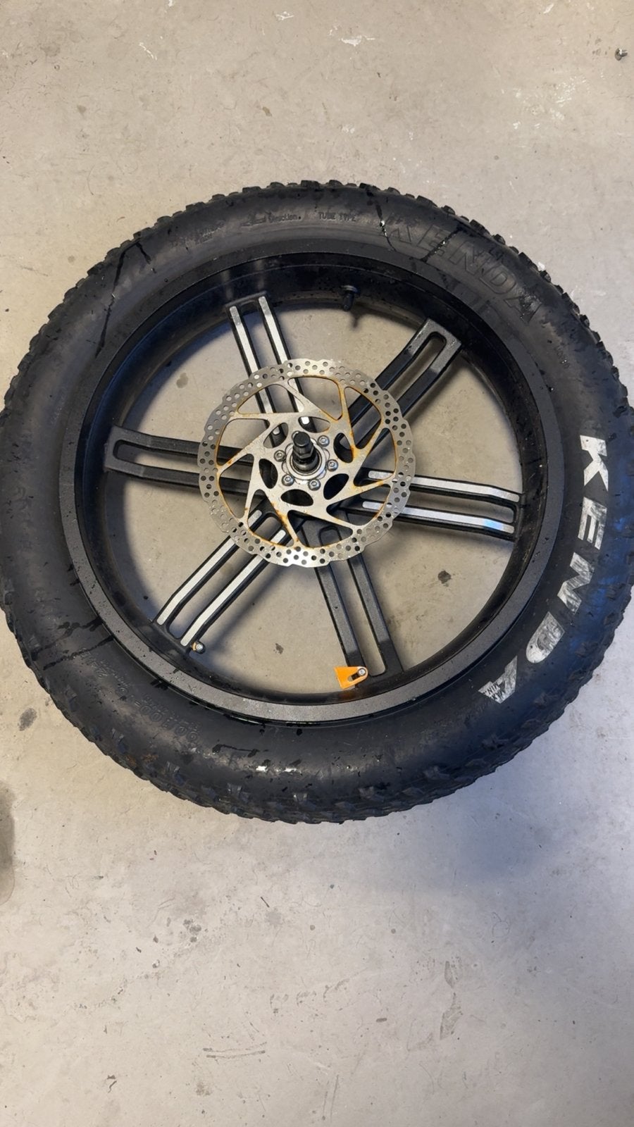 Fatbike voorwiel en band, Fietsen en Brommers, Fietsonderdelen, Ophalen of Verzenden, Fatbike, Band