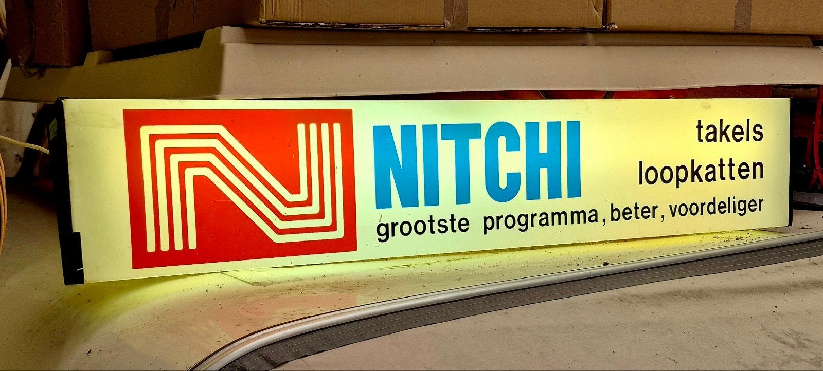 2 industriële XL lichtbakken NITCHI takels, loopkatten, Ophalen, Gebruikt, Lichtbak of (neon) lamp