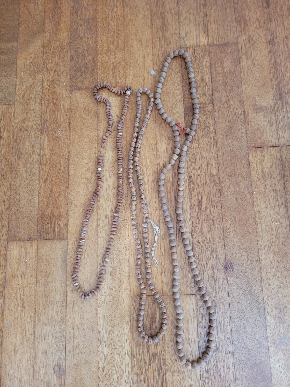 3 Lange Boeddhistische Kettingen - Gebedskralen, Ophalen of Verzenden, Gebruikt, Bruin, Overige materialen