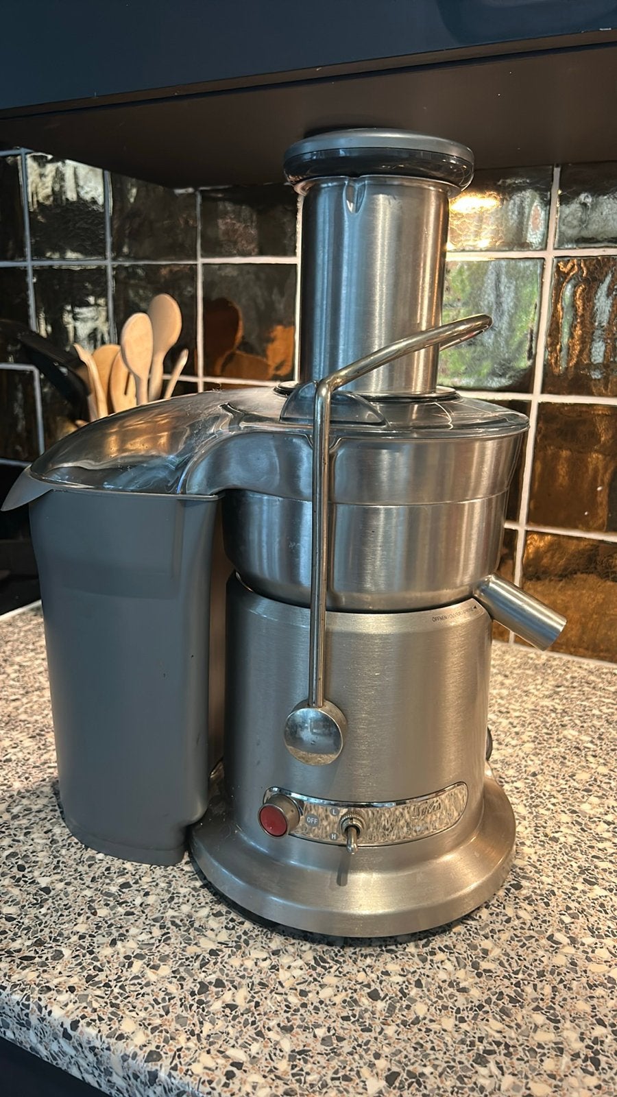 Solis Juice Fountain Pro slowjuicer sapcentrifuge, Ophalen, Gebruikt, Elektrisch, Slowjuicer