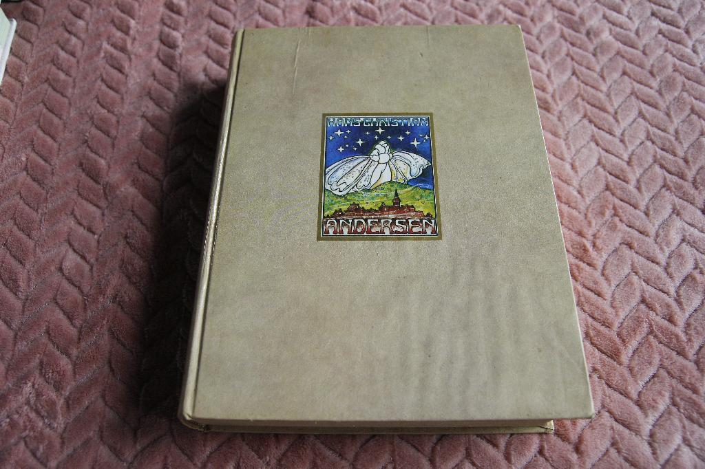 Sprookjes en vertellingen Hans Christian Andersen, Ophalen of Verzenden, Gelezen