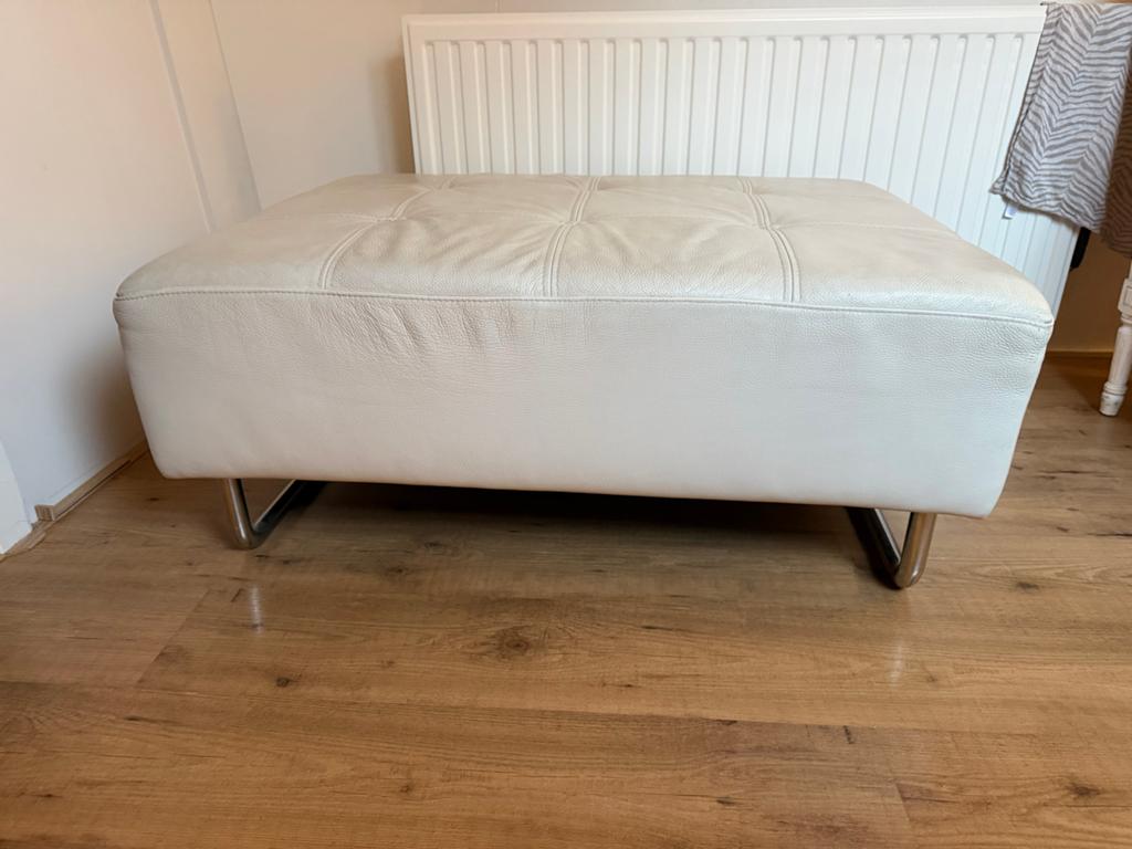 Poef/Voetenbank - Crème/Wit T.E.A.B, Ophalen, Gebruikt, 100 tot 125 cm, 75 tot 100 cm