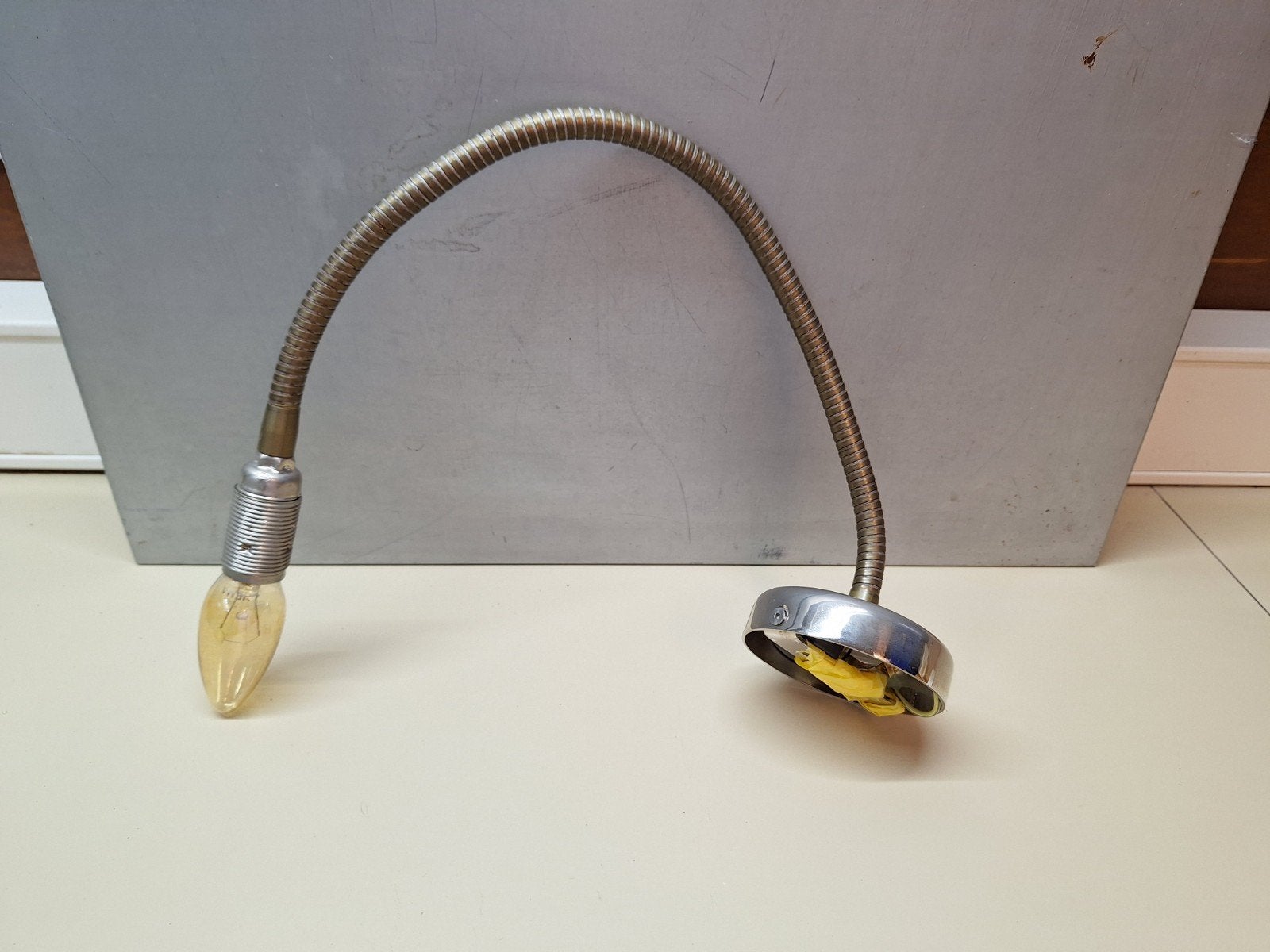 Design wandlamp flexibele spot Catellani Smith Minimalismo, Gerichte verlichting, E14 (klein), Ophalen of Verzenden, Zo goed als nieuw