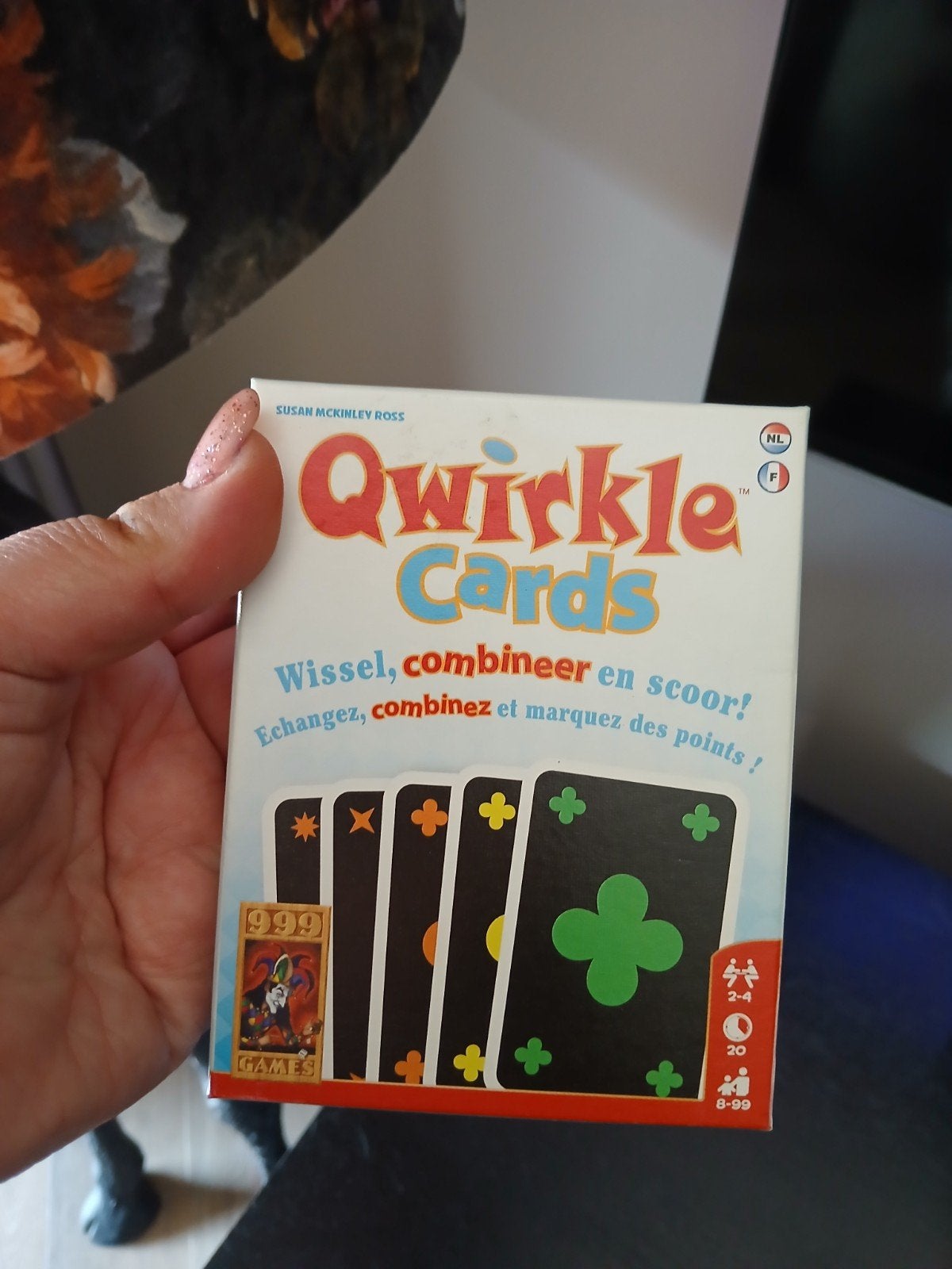 Qwirkle Cards - Wissel, combineer en scoor!, Een of twee spelers, Ophalen of Verzenden, Zo goed als nieuw, 999 Games