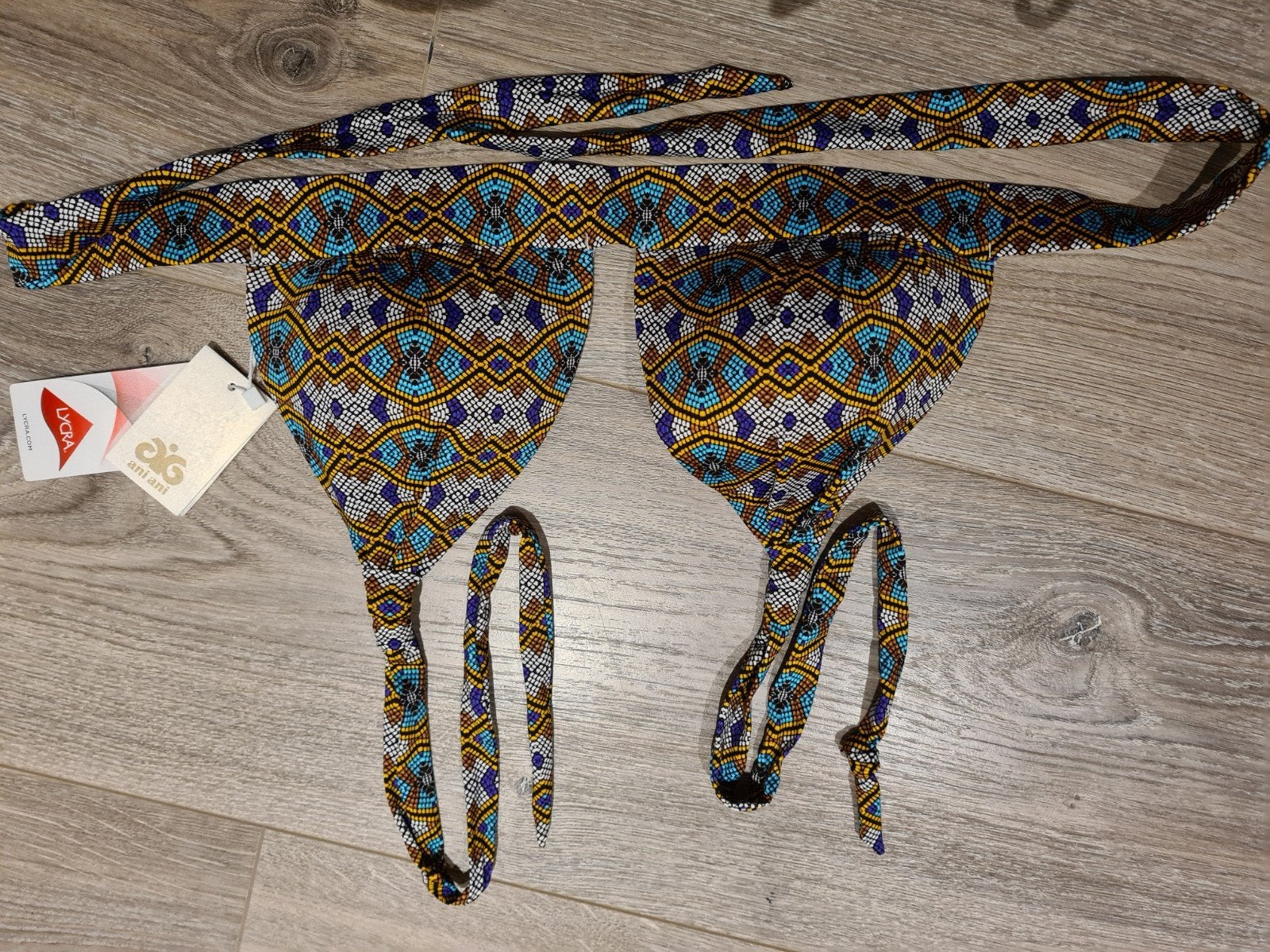 Ani Ani Bikini Set - Helemaal Nieuw met klein gaatje, Meerkleurig, Nieuw, Ophalen of Verzenden, Bikini
